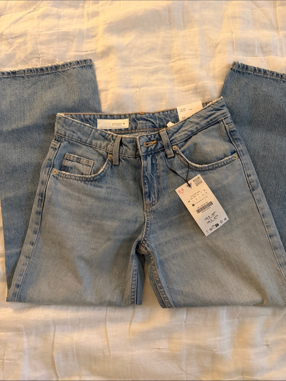 Zara Light Blue Women’s Straight-Leg Jeans